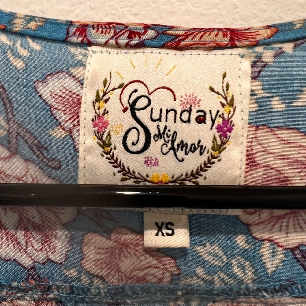 Sunday Mi Amor blue rose print mini dress size XSmall - Picture 3 of 4